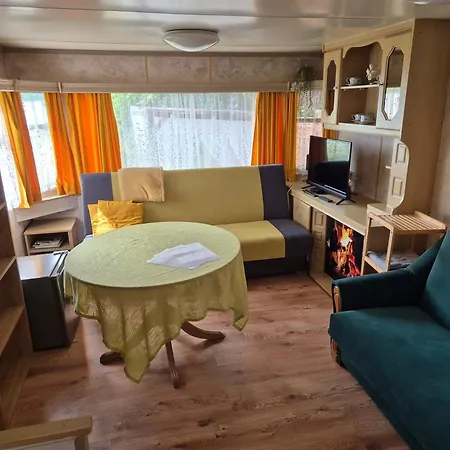 Дом отдыха Siedlisko Nr 3 Nad Jeziorem Skarlinskim, Letniskowe, Mazury, Jezioro,bania *
